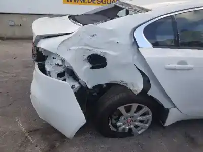 Sloopvoertuig jaguar xe (x760) 2.0 d van het jaar 2015 aangedreven 204dtd