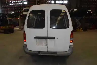 Verschrottungsfahrzeug nissan serena (c23m) 2.3 slx diesel des jahres 1995 angetrieben ld23