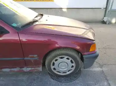 Veículo de Sucata bmw serie 3 berlina (e36) 1.8 16v cat do ano 1994 alimentado m42b18