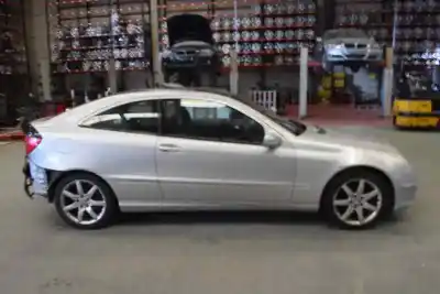 Утилизация автомобиля mercedes-benz clase c (w203) c 180 kompressor (203.046) года 2004 питание 271946