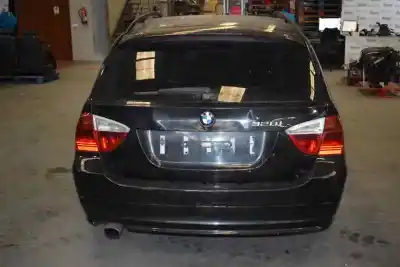 Sloopvoertuig bmw 3 touring (e91) 320 i van het jaar 2006 aangedreven n46b20b