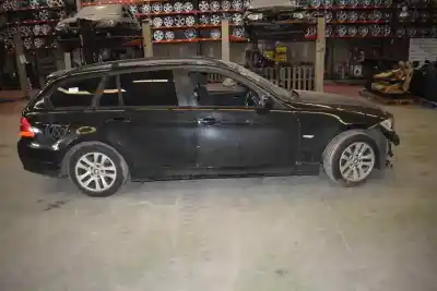 Sloopvoertuig bmw 3 touring (e91) 320 i van het jaar 2006 aangedreven n46b20b