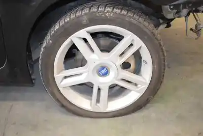 Veículo de Sucata fiat stilo (192) 1.9 jtd / 1.9 jtd 115 active do ano 2002 alimentado 192a1000