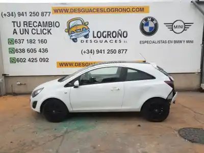 Sloopvoertuig opel corsa d (s07) 1.4 (l08, l68) van het jaar 2014 aangedreven a14xer