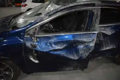 Veículo de Sucata volvo v40 cross country 2.0 d do ano 2014 alimentado d5204t6