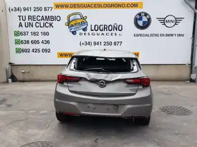 Veículo de Sucata opel astra k berlina 5p selective 125 cv / 92 kw do ano 2016 alimentado b16dte
