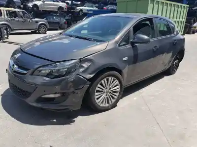 Veículo de Sucata opel astra j lim. 1.6 cdti dpf do ano 2014 alimentado b16dtl