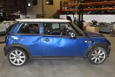 Scrapping Vehicle mini mini (r50,r53) 1.6 16v 170 cv / 125 kw of the year 2004 powered w11b16aa