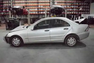 Scrapping Vehicle MERCEDES-BENZ CLASE C (W203) C 180 KOMPRESSOR (203.046) of the year 2002 powered 271946