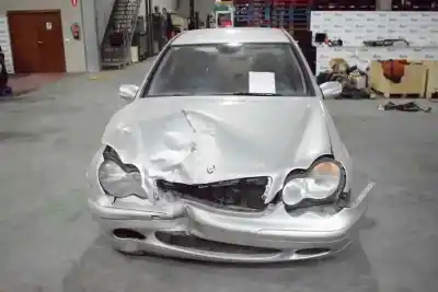 Утилизация автомобиля mercedes-benz clase c bm 203 berlina 180 compressor 203.046 года 2002 питание 271946