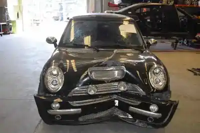 Здавання транспортного засобу mini (bmw) mini (r50, r53) cooper року 2002 потужний w10b16a