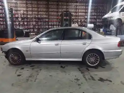 Veículo de Sucata bmw 5 (e39) 530 d do ano 2001 alimentado 306d1