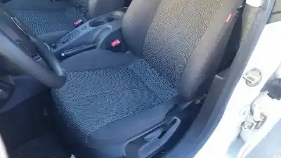 Veicolo di demolizione seat leon (1p1) 1.9 tdi dell'anno 2005 alimentato bxe