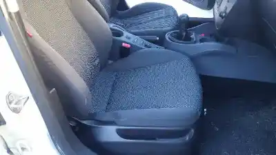 Veicolo di demolizione seat leon (1p1) 1.9 tdi dell'anno 2005 alimentato bxe