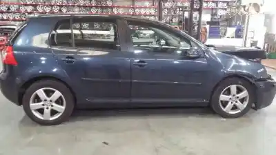 Здавання транспортного засобу VOLKSWAGEN GOLF V (1K1) 2.0 TDI 16V року 2003 потужний BKD