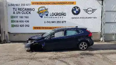 Здавання транспортного засобу volvo v40 cross country 2.0 d року 2012 потужний d5204t6