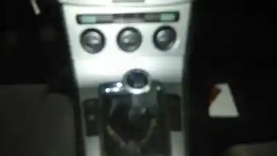 Veículo de Sucata volkswagen passat berlina 2.0 tdi do ano 2005 alimentado bkp