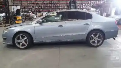 Veículo de Sucata volkswagen passat berlina 2.0 tdi do ano 2005 alimentado bkp