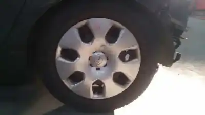 Veículo de Sucata opel astra j lim. 1.4 16v do ano 2010 alimentado a14xer