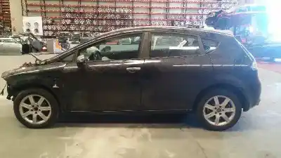 Veicolo di demolizione seat leon (1p1) 1.9 tdi dell'anno 2007 alimentato bxe
