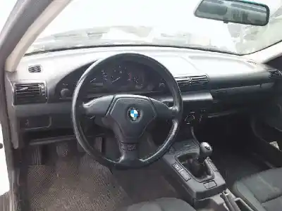 Sloopvoertuig bmw serie 3 compacto (e36) 1.7 turbodiesel cat van het jaar 1995 aangedreven 174t1