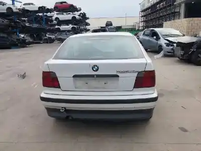 Sloopvoertuig bmw serie 3 compacto (e36) 1.7 turbodiesel cat van het jaar 1995 aangedreven 174t1