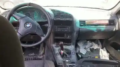 Veículo de Sucata bmw serie 3 berlina (e36) 1.8 16v cat do ano 1998 alimentado 194s1 g