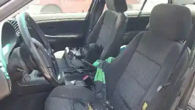 Veículo de Sucata bmw serie 3 berlina (e36) 1.8 16v cat do ano 1998 alimentado 194s1 g