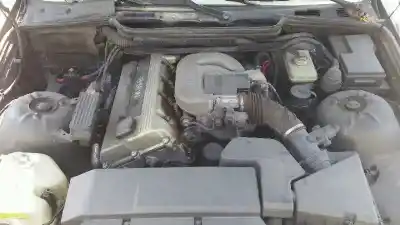 Veículo de Sucata bmw serie 3 berlina (e36) 1.8 16v cat do ano 1998 alimentado 194s1 g