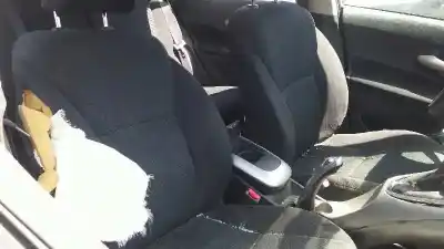 Scrapping Vehicle toyota auris sol of the year 2006 powered 1adftv