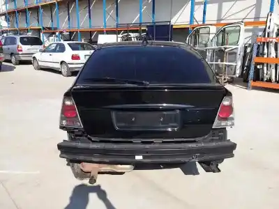 Veículo de Sucata bmw 3 compact (e46) 316 ti do ano 2003 alimentado n46b18a