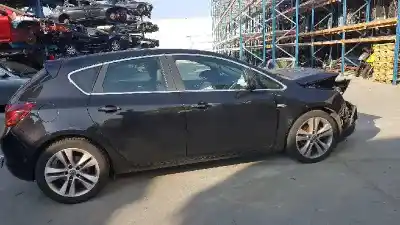 Veicolo di demolizione opel                                               astra j (p10)                                                                                                                                                                                                                                              1.7 cdti (68)                                                                                                                                                                                                                                              dell'anno 2009 alimentato a17dtr