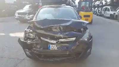 Veicolo di demolizione opel                                               astra j (p10)                                                                                                                                                                                                                                              1.7 cdti (68)                                                                                                                                                                                                                                              dell'anno 2009 alimentato a17dtr