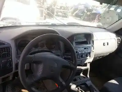 Здавання транспортного засобу mitsubishi montero (v60/v70) 3.2 di-d avance року 2001 потужний 4m41