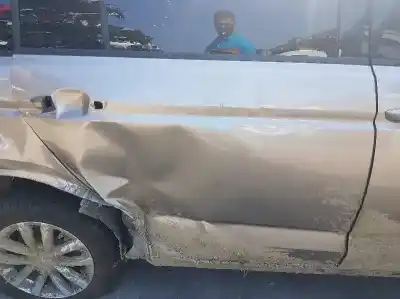 Sloopvoertuig volkswagen touran (5t1) 1.6 tdi van het jaar 2016 aangedreven dgda