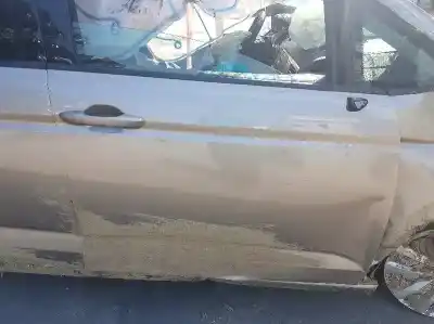 Sloopvoertuig volkswagen touran (5t1) 1.6 tdi van het jaar 2016 aangedreven dgda