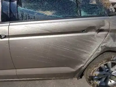 Sloopvoertuig volkswagen touran (5t1) 1.6 tdi van het jaar 2016 aangedreven dgda