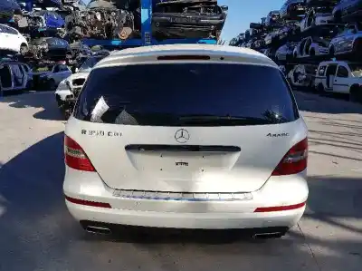 Здавання транспортного засобу mercedes-benz clase r (w251, v251) r 350 cdi 4-matic (251.023, 251.123) року 2011 потужний 642872