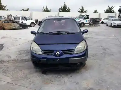 Véhicule à la ferraille renault scénic ii (jm0/1_) 1.9 dci (jm0g, jm12, jm1g, jm2c) de l'année 2004 alimenté f9q812