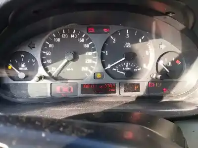 Veículo de Sucata bmw 3 (e46) 320 d do ano 2001 alimentado 204d1