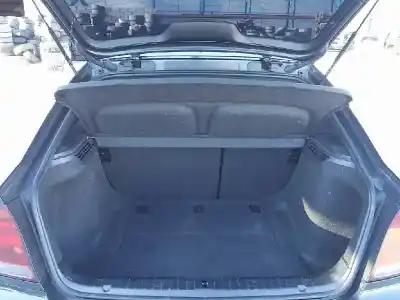 Sloopvoertuig bmw serie 3 compacto (e46) 2.0 320td van het jaar 2003 aangedreven 204d4