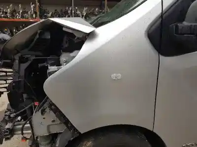 Veículo de Sucata renault trafic combi combi 9 l1h1 2.8t (8/9 plazas) do ano 2015 alimentado r9m450