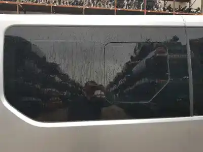 Veículo de Sucata renault trafic combi combi 9 l1h1 2.8t (8/9 plazas) do ano 2015 alimentado r9m450