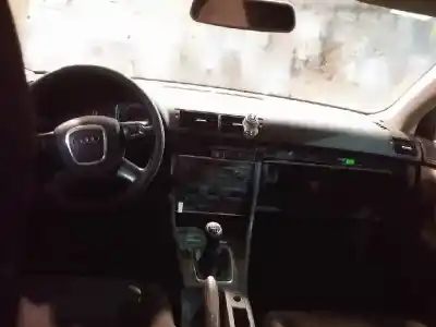 Sloopvoertuig audi a4 berlina 2.0 tdi van het jaar 2005 aangedreven blb