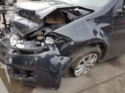 Veículo de Sucata volkswagen golf vi (5k1) 2.0 tdi do ano 2009 alimentado cbdc