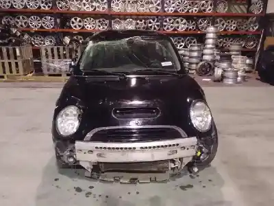 Scrapping Vehicle mini mini (r50, r53) cooper s of the year 2003 powered w11b16a