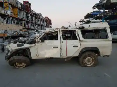 Scrapping Vehicle LAND ROVER DEFENDER (LD) 2.5 Td5 of the year 2006 powered D15P