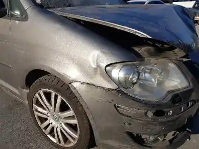 Veículo de Sucata volkswagen touran (1t1, 1t2) 2.0 tdi 16v do ano 2008 alimentado bkd