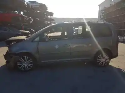 Veículo de Sucata volkswagen touran (1t1, 1t2) 2.0 tdi 16v do ano 2008 alimentado bkd