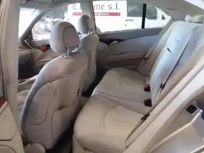Veículo de Sucata mercedes-benz clase e (w211) e 320 cdi (211.026) do ano 2003 alimentado om648961
